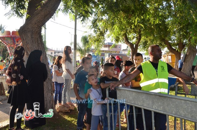   فيديو : اطفال كفرقاسم  احلى عمو عادل في الدنيا  والرئيس  بسمة على وجه طفل ترضيني ودعاء ام يكفيني وسنبقى نعمل من اجل اطفالنا 